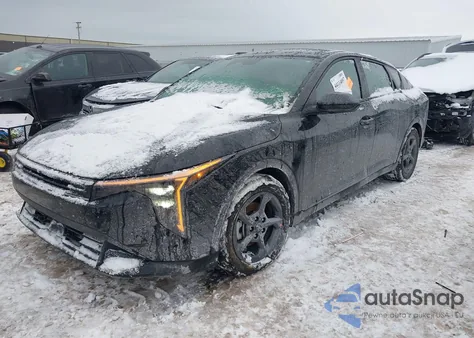 2025 Kia K4 Lxs из США, поврежденный, VIN 3KPFT4DE8SE180529